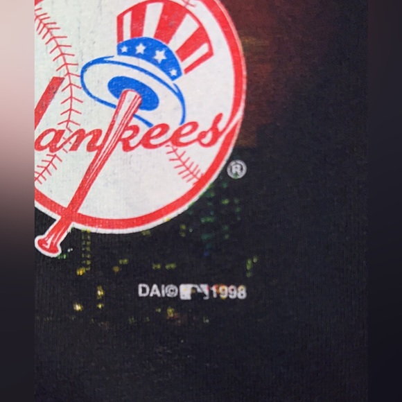 1998 Yankees Tee - Picture 3 of 3